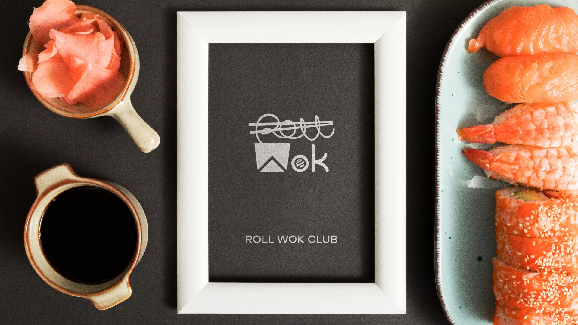 Разработка логотипа суши-бара «Roll Wok Club» в Мегионе
